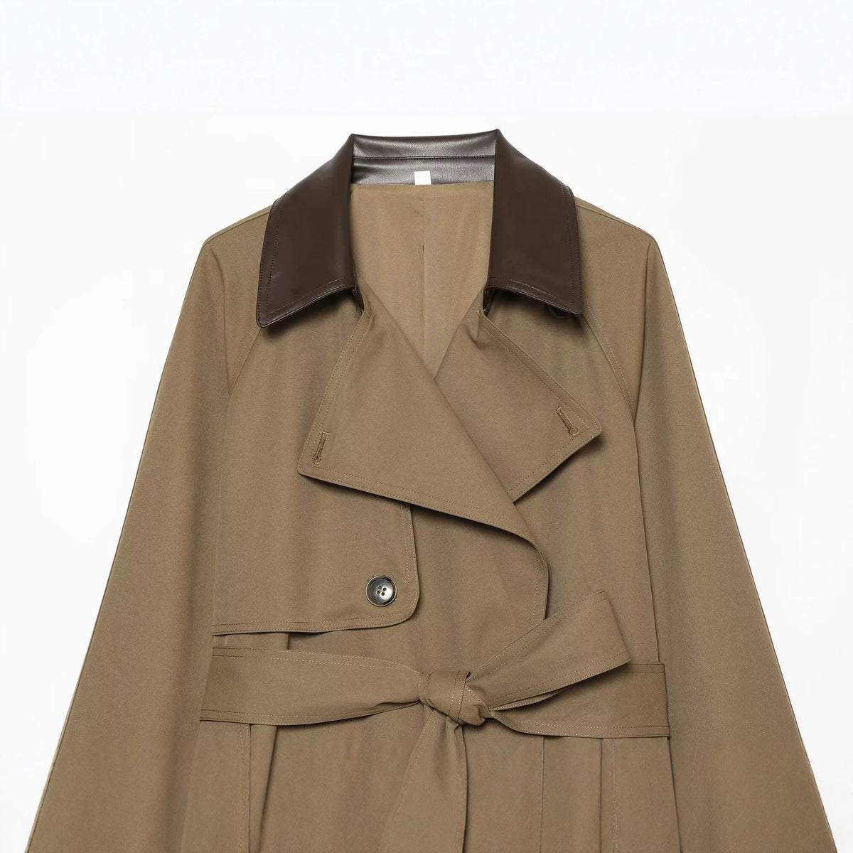 Pocket decoration contrasting collar windbreaker for women