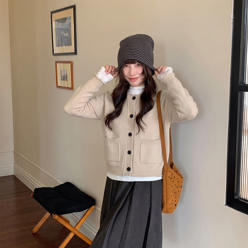 Round neck loose sweater for women